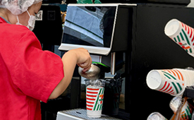 便利店咖啡争夺战：7-Eleven的秘诀藏在这台咖啡机里