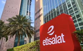 Mansour bin Zayed 见证 etisalat 启动阿联酋境内及海外数字基础设施扩建项目，计划到 2030 年将国际连接容量提升至逾 500 Tbps